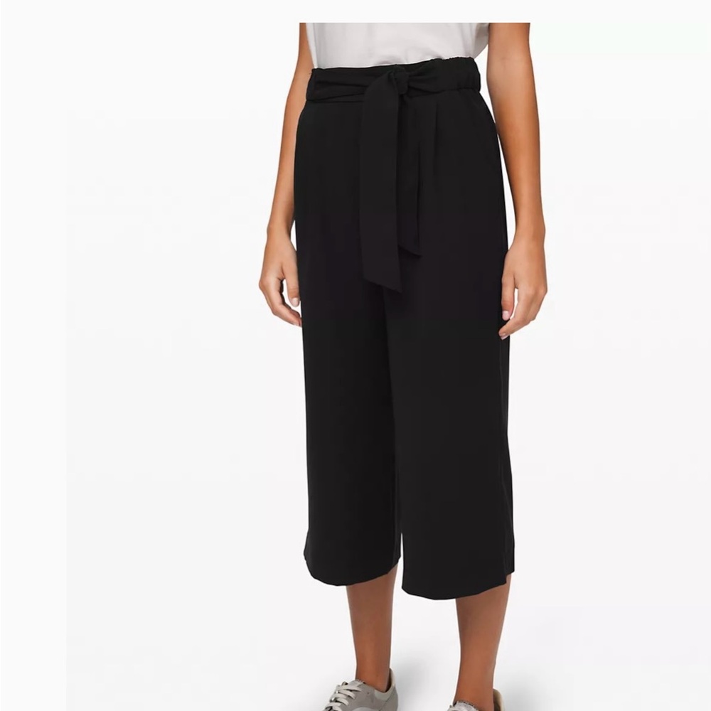 Lululemon Women's Black Wide-Leg Culottes